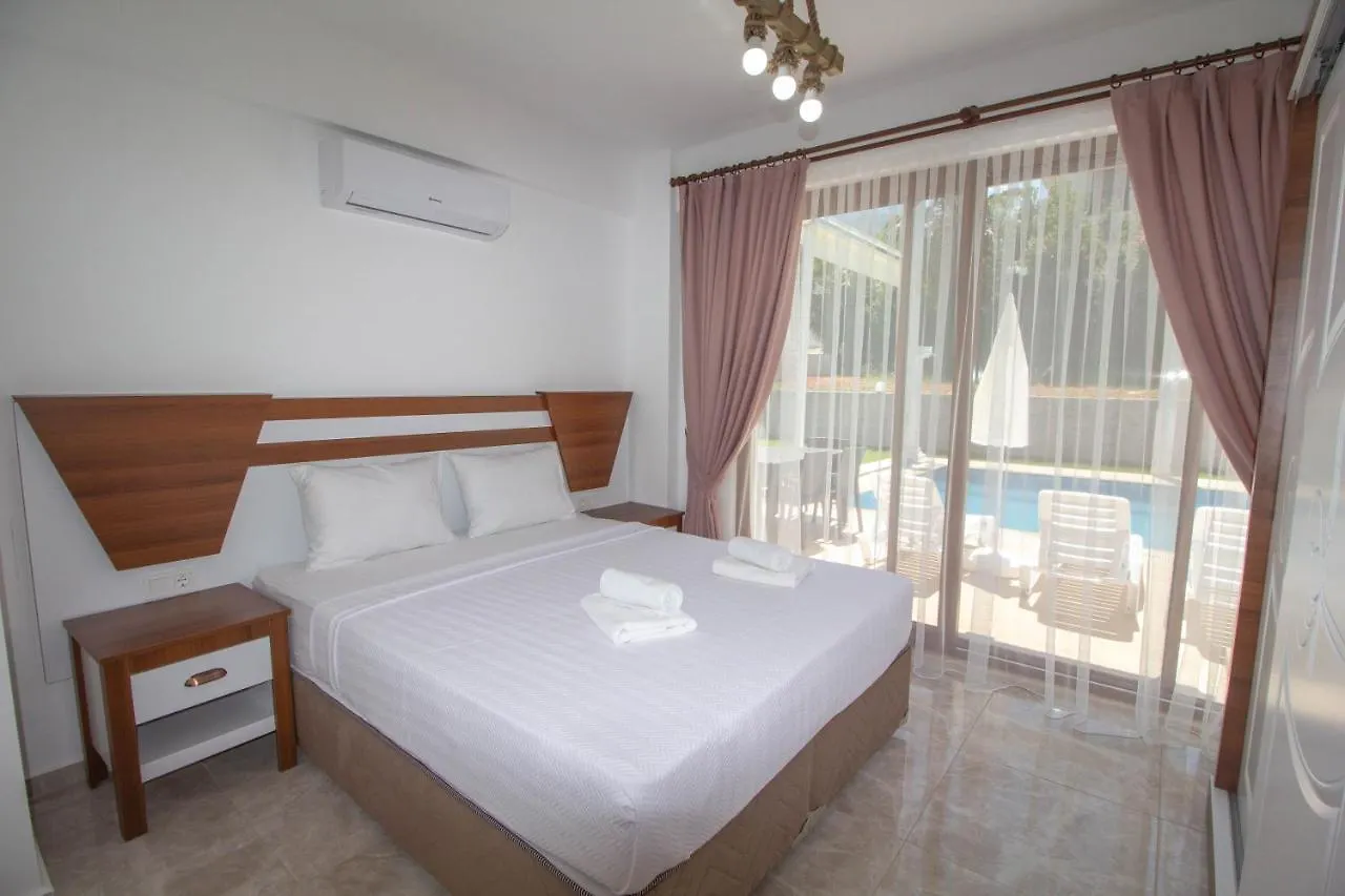 Mina Villa, Oezel Havuzlu, Fethiye Villa